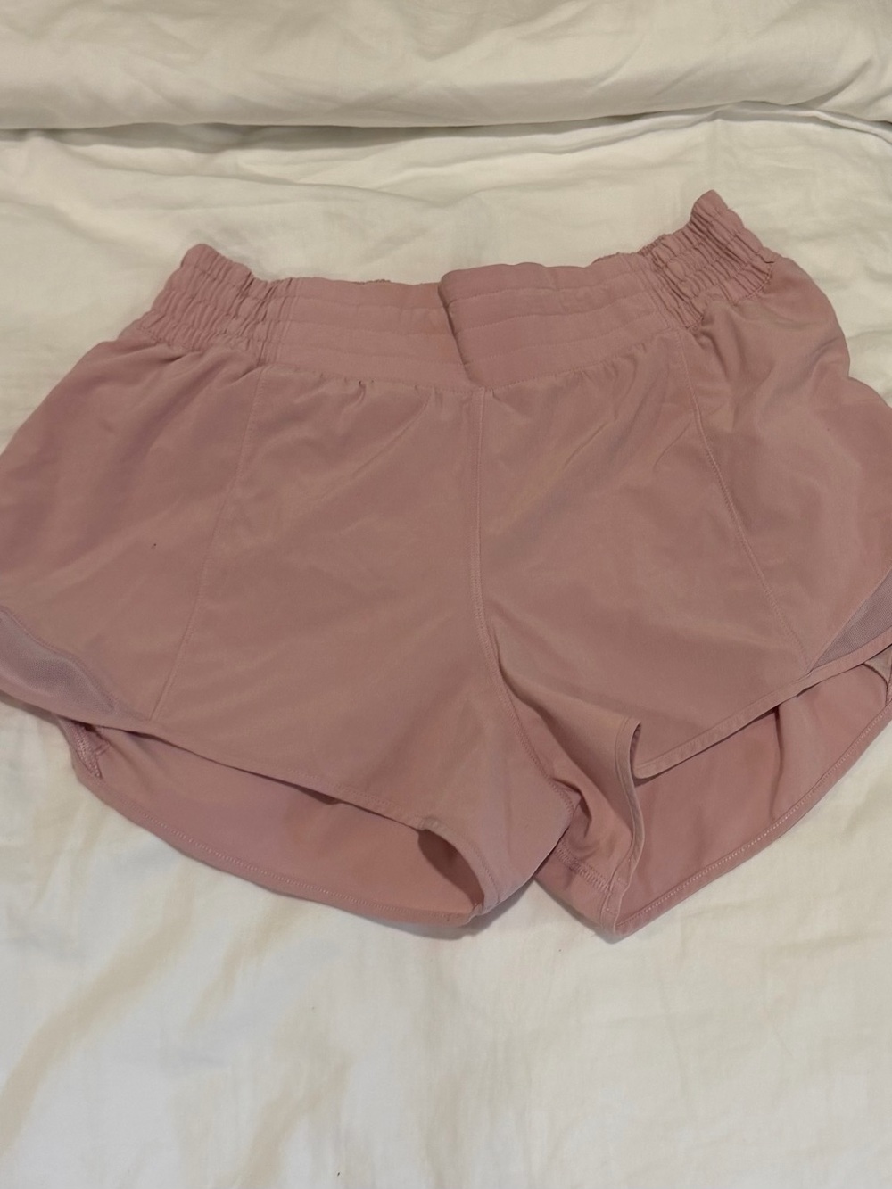 lululemon Hotty hot 2.5 highrise Dusty Rose Women's Athletic Shorts